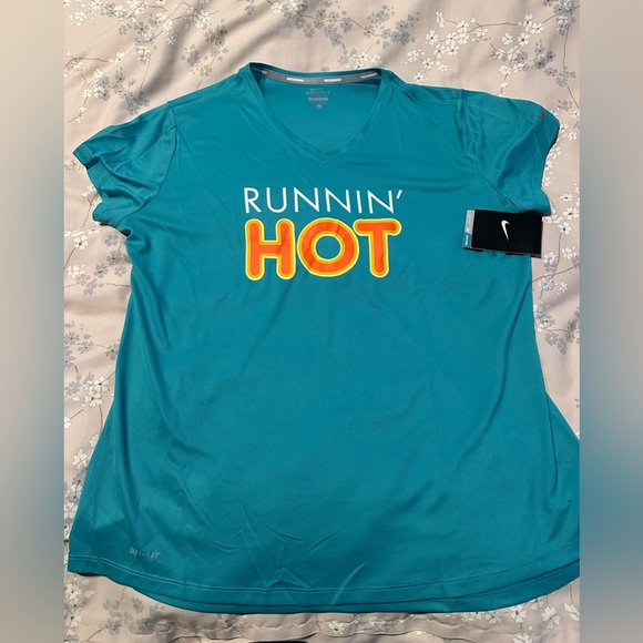 Nike Running T-Shirt - Picture 1 of 3